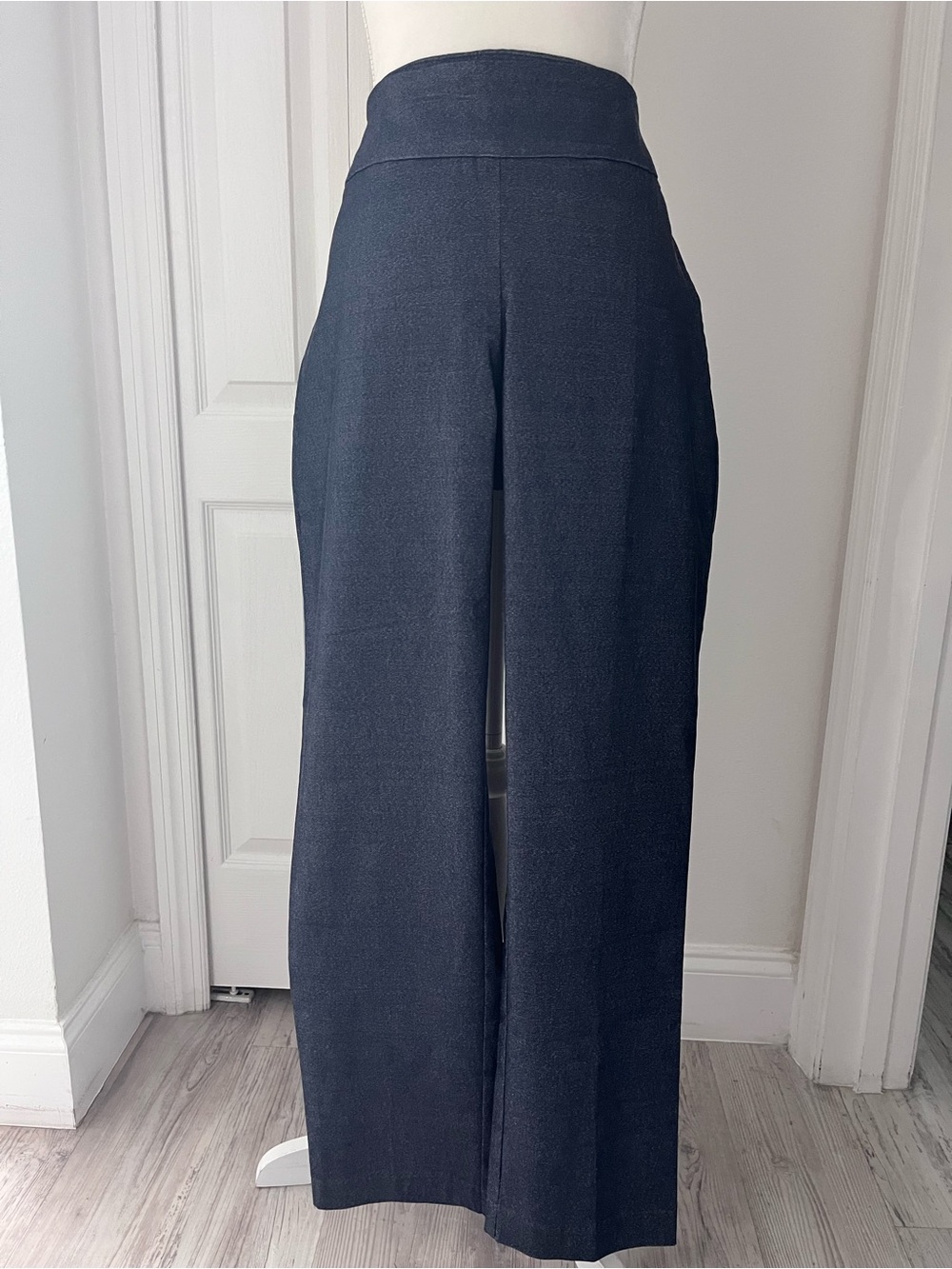 NWT Zac & Rachel "The Ultimate Fit" Stretch Pants Indigo Color